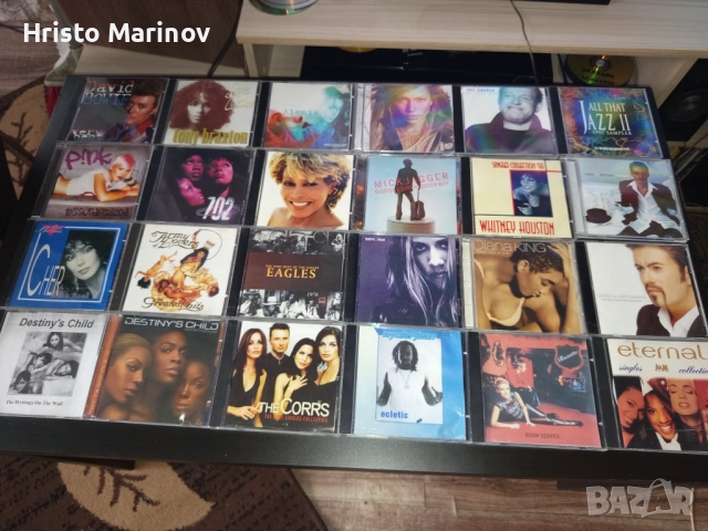 Продавам оригинални СД та с музика 