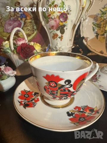 Lomonosov Imperial Porcelain Factory "Red Rooster" tea cup and saucer Код P1956, снимка 4 - Декорация за дома - 53926034