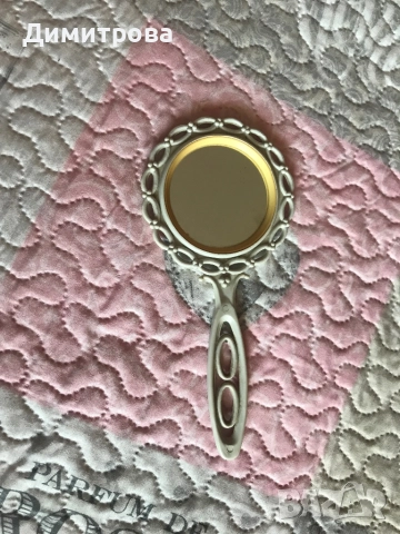 Подаръчен комплект - несесер за пътуване /гребени, четки за зъби и за коса, сапунерка, огледалце, снимка 6 - Други - 49175385