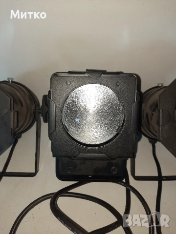 Прожектор MINI PC 300 W с 2 броя лампи за дискотечно осветление на EUROLITE, снимка 4 - Друга електроника - 52924061