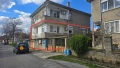 Два етажа от къща с гараж и двор в кв. Варош, Разград, снимка 1