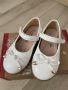 Бели лачени обувки, снимка 1 - Детски обувки - 45112397