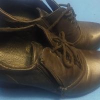 женски обувки естествена кожа, снимка 1 - Дамски ежедневни обувки - 45537875