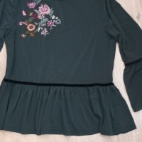 Ефектна зелена блуза с къдрици и бродерия , снимка 4 - Тениски - 46040715