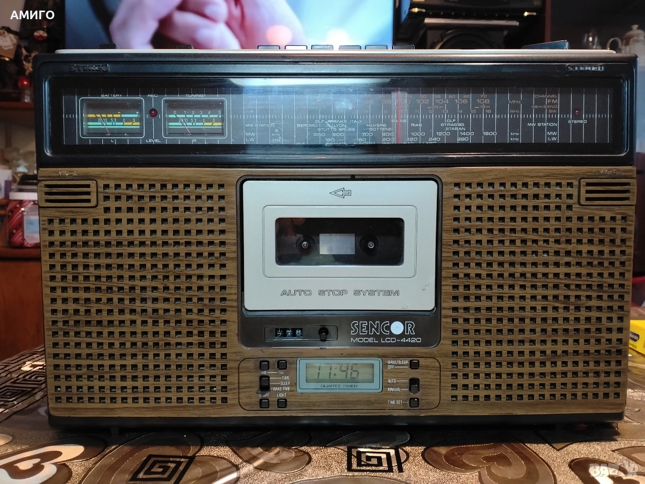 продавам радио касетофон Sencor lcd 4420, снимка 1