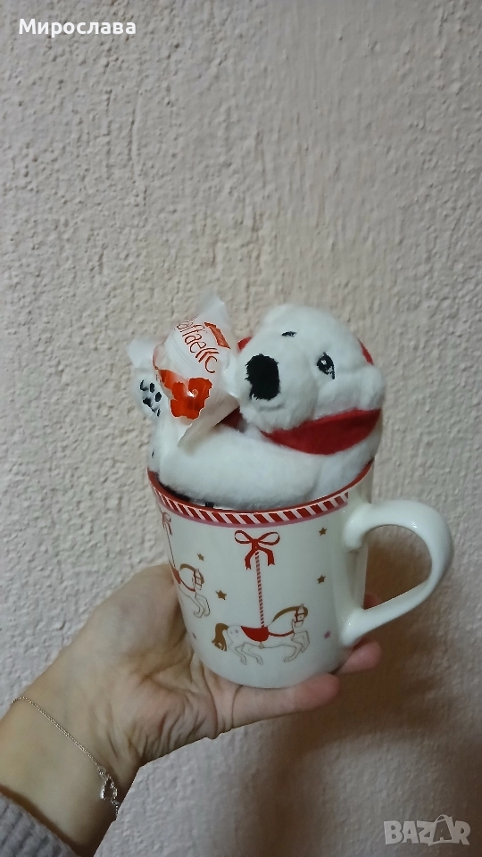 Коледна чаша с мече и лакомства , снимка 1