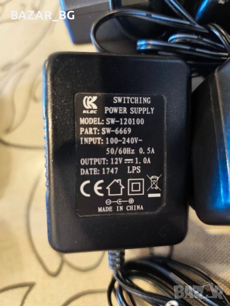 Адаптор 12v 1A, снимка 1