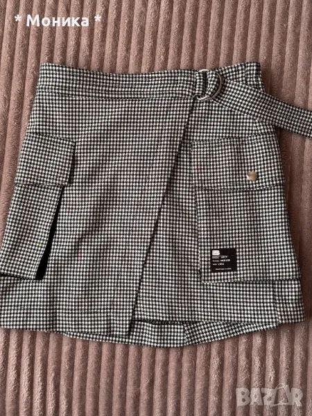 Къса сива пола Bershka, снимка 1