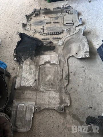 W212 4x4 кора под мотор кора под скорости кори купе предпазна кора мерцедес е класа 4matic w212