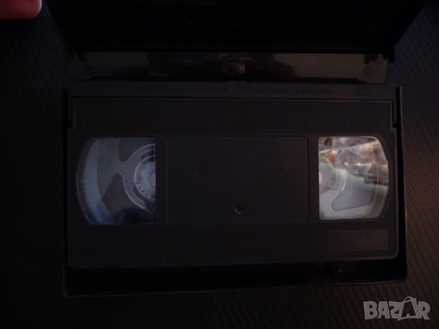 Клетката VHS филм трилър фантастичен Дженифър Лопес сериен убиец жени психар болен психично жертви, снимка 2 - Други жанрове - 53078325