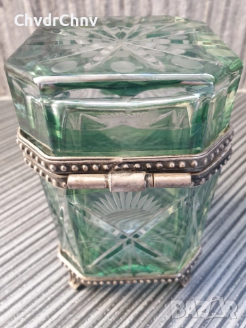 Стара Бохемия кристална кутия с капак 14см/бижутерка-бонбониера-захарница, снимка 7 - Антикварни и старинни предмети - 52967184