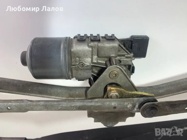 Моторче за чистачки с лостов механизъм и рамене за Vw Polo IV 05-09г. 0390241524, снимка 2 - Части - 49422969