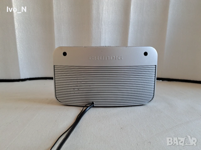 Радио часовник Grundig Sonoclock 490. , снимка 4 - Радиокасетофони, транзистори - 53658155