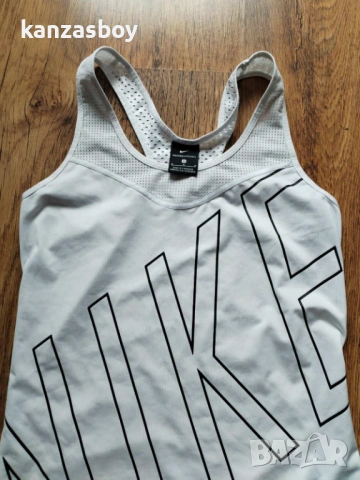 Nike Pro Hypercool Explode Logo Tank - СТРАХОТЕН ДАМСКИ ПОТНИК М, снимка 3 - Тениски - 54057512