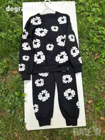 Детски комплект на цветя наличен в розово черно и синьо