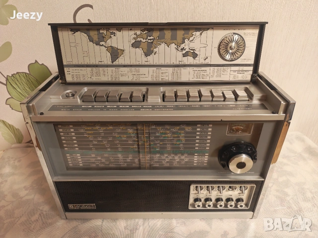 Продавам радио Tokyo Skylark NR-52F1, снимка 4 - Радиокасетофони, транзистори - 53099456