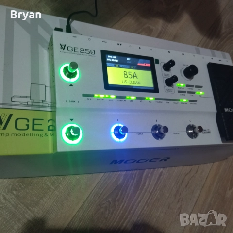 Mooer Ge 250 процесор за китара, снимка 3 - Китари - 52885320