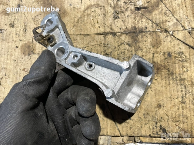 Скоба Държач 5G07D Mazda CX3 4х4 77kW 1.5дизел 2015, снимка 3 - Части - 53342786