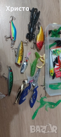 Комплект 110 части за спинингов риболов воблери блесни клатушки силикони , снимка 5 - Въдици - 52329417