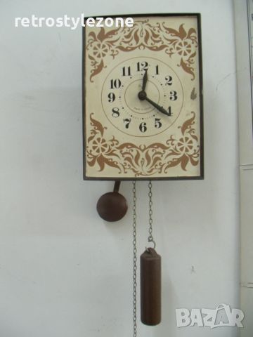 № 7617 стар стенен часовник - Mаяк  , снимка 2 - Антикварни и старинни предмети - 46463349