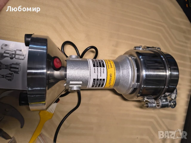 мелница от неръждаема стомана Подправки Билки Зърнени храни за смилане на царевично брашно 150g , снимка 4 - Аксесоари за кухня - 50753668