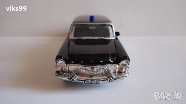 ГАЗ-13 "Чайка" Госбезопасность СССР Autotime 1:43, снимка 7 - Колекции - 53142694