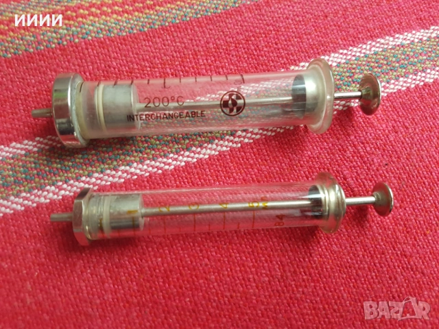 Ретро спринцовка 2 бр с 12 игли, снимка 2 - Антикварни и старинни предмети - 53425053