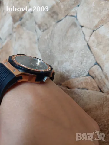 Q&Q Дамски уникален часовник , снимка 8 - Дамски - 50225248