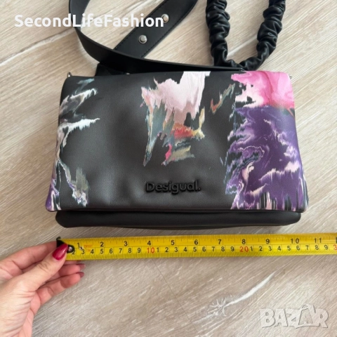 Дамска чанта Desigual с флорален принт, снимка 2 - Чанти - 52266511