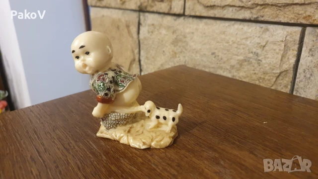  Фигура "Дете с Кученце", снимка 2 - Други ценни предмети - 51092534
