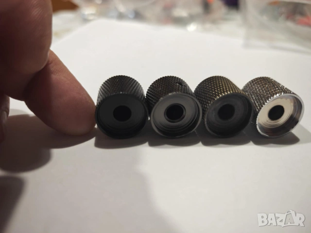 Метални врътки(кnobs) за китари и бас- 4 цвята, снимка 2 - Китари - 53506476