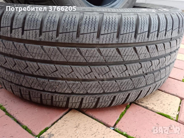 2бр всесезонни гуми Vredestein 225/50r18, снимка 2 - Гуми и джанти - 52672555