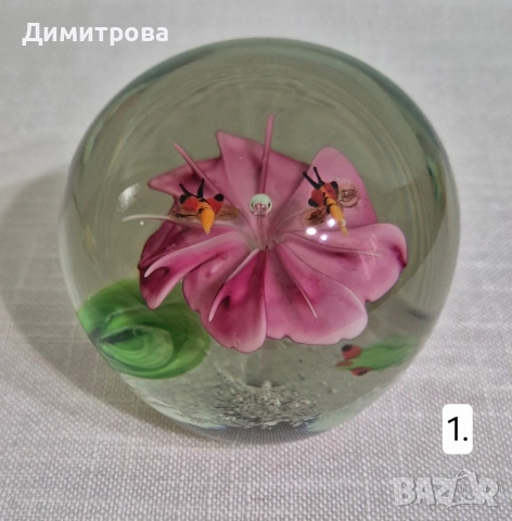 Завладяващи стъклени преспапиета 