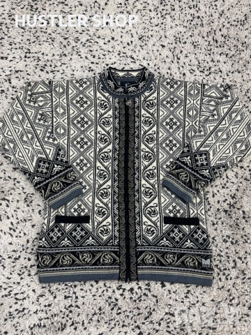 Дамска жилетка DALE OF NORWAY 100% вълна. Размер L