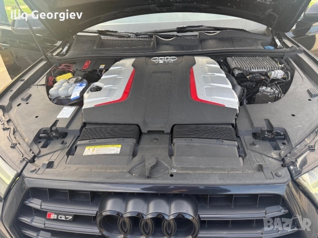 Аudi Sq7-Shadow line/22-летни/20-зимни/Реални км./Пано/Acc/diesel-hibrid/keyless/FULL/КАТО НОВА, снимка 18 - Автомобили и джипове - 52194148