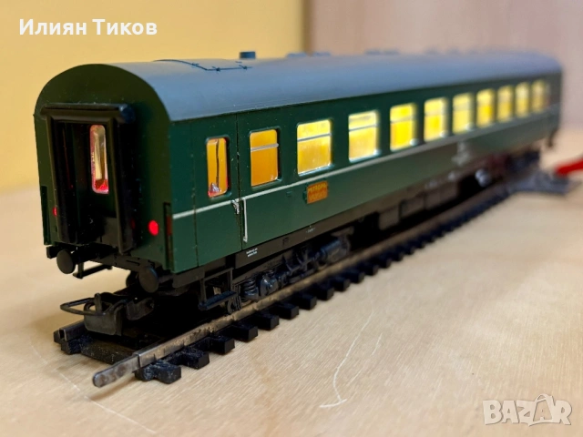 Четириосен пътнически вагон Piko 1:87 HO, влак, влакче,  , снимка 4 - Влакчета, самолети, хеликоптери - 53924673