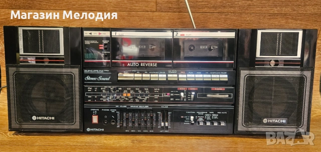 Радиокасетофон Hitachi TRK-W550E Винтидж бумбокс – Ретро класика от 80-те , снимка 2 - Радиокасетофони, транзистори - 53619304