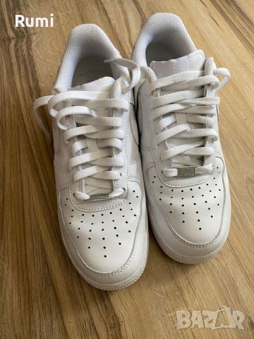 Оригинални кецове Nike Air Force 1 07 Triple White! 41 н, снимка 4 - Кецове - 46247732