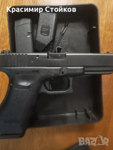 Глок 17C 9x19мм в отлично състояние, снимка 2 - Бойно оръжие - 53575501
