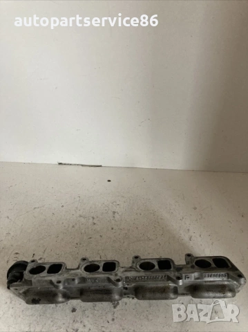 Всмукателен колектор десен 400 CDI 400Cdi за Mercedes ML W163 (2004) A6280900644