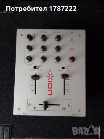 Пулт., снимка 2 - Ресийвъри, усилватели, смесителни пултове - 51437503