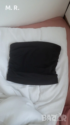 Черно бюстие