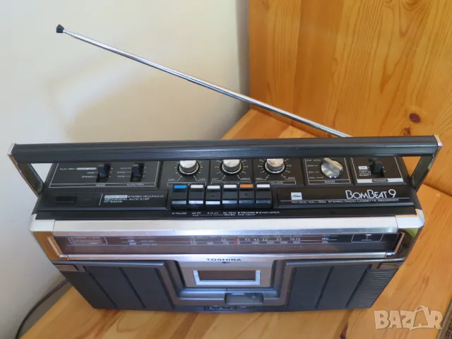 TOSHIBA RT-8340S  Bombeat 9 , снимка 4 - Радиокасетофони, транзистори - 48846718