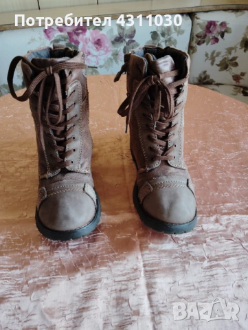 Ботуши Bata 36 номер естествена и изкуствена кожа, снимка 2 - Детски боти и ботуши - 53377783