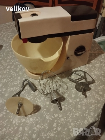 планетарен миксер Kenwood 