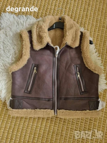 Къси Дамски пухени елеци , снимка 2 - Елеци - 51423664