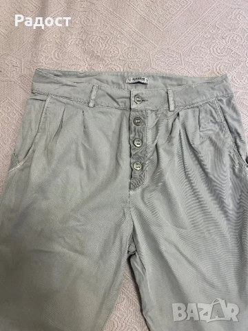 Спортен панталон на известна испанска марка.