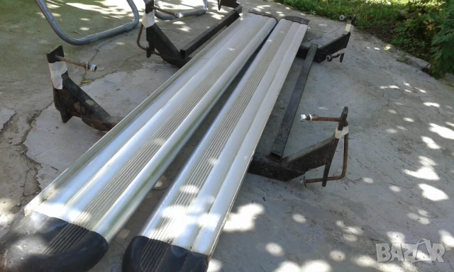 Степенки за киа соренто 1 