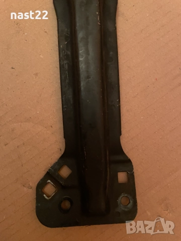 Планка между преден капак и основа Сузуки Витара 1.6, снимка 2 - Части - 52008355