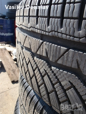 Продавам зимни Michelin Pilot Alpin PA4, RFT, хомологация BMW, DOT 2322, снимка 2 - Гуми и джанти - 53749485